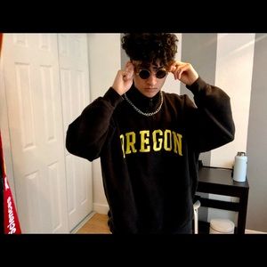 Vintage crewneck/ university of Oregon sweater